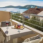 Quiet Family 30m From Maiv Zatoglav Daire *