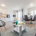 Quiet Family 30m From Maiv Zatoglav Daire Rogoznica (Sibenik-Knin)