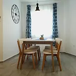 Quiet Family 30m From Maiv Zatoglav Daire Rogoznica (Sibenik-Knin)
