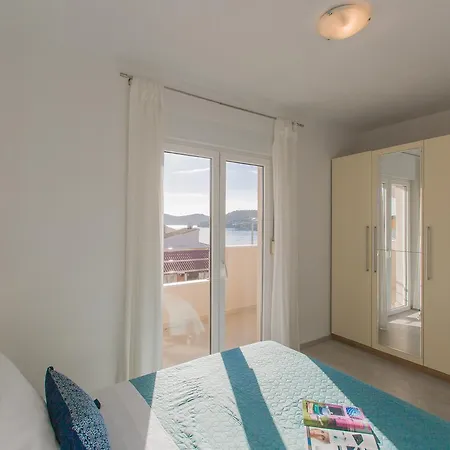 Maiv Residence Family & Seaside Suites Carefree 30M Beach Free Parking * Rogoznica (Sibenik-Knin)