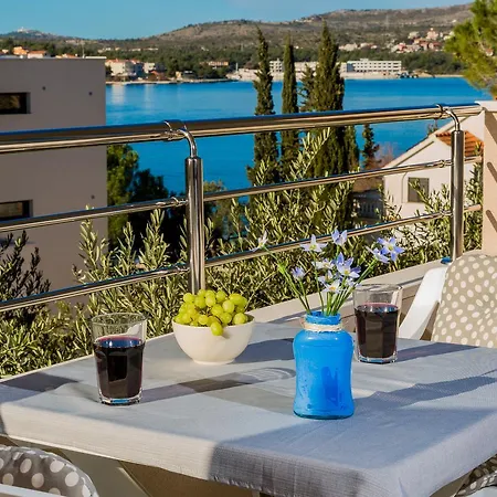 Maiv Residence Family & Seaside Suites Carefree 30M Beach Free Parking * Rogoznica (Sibenik-Knin)