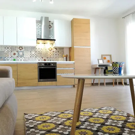 Διαμέρισμα Maiv Residence Family & Seaside Suites Carefree 30M Beach Free Parking