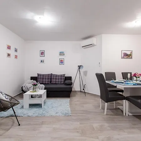 Maiv - Family & Seaside Apartment *