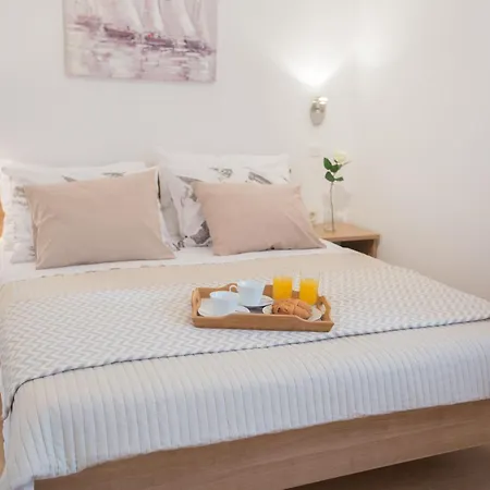 Apartment Maiv