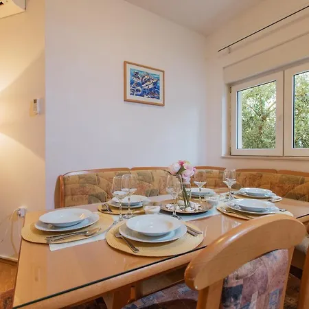 Maiv Apartment
