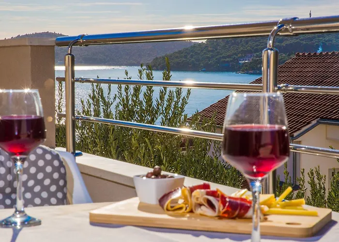 Apartment Quiet Family 30m From Maiv Zatoglav Rogoznica (Sibenik-Knin)