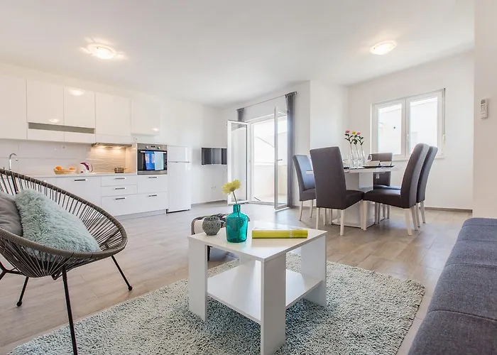 Maiv Residence Family & Seaside Suites Carefree 30M Beach Free Parking Apartamento Rogoznica (Sibenik-Knin)