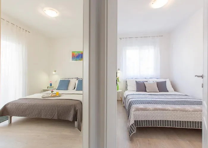 Quiet Family 30m From Maiv Zatoglav Apartment Rogoznica (Sibenik-Knin)